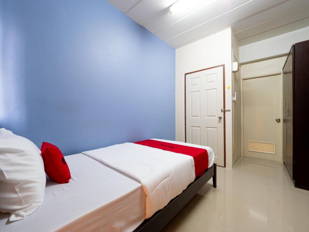 Si Fah At Bangsaen Hotel Ban Rong Khoei 外观 照片