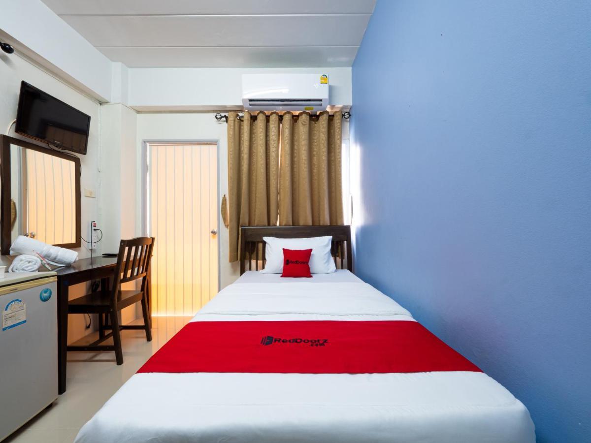 Si Fah At Bangsaen Hotel Ban Rong Khoei 外观 照片