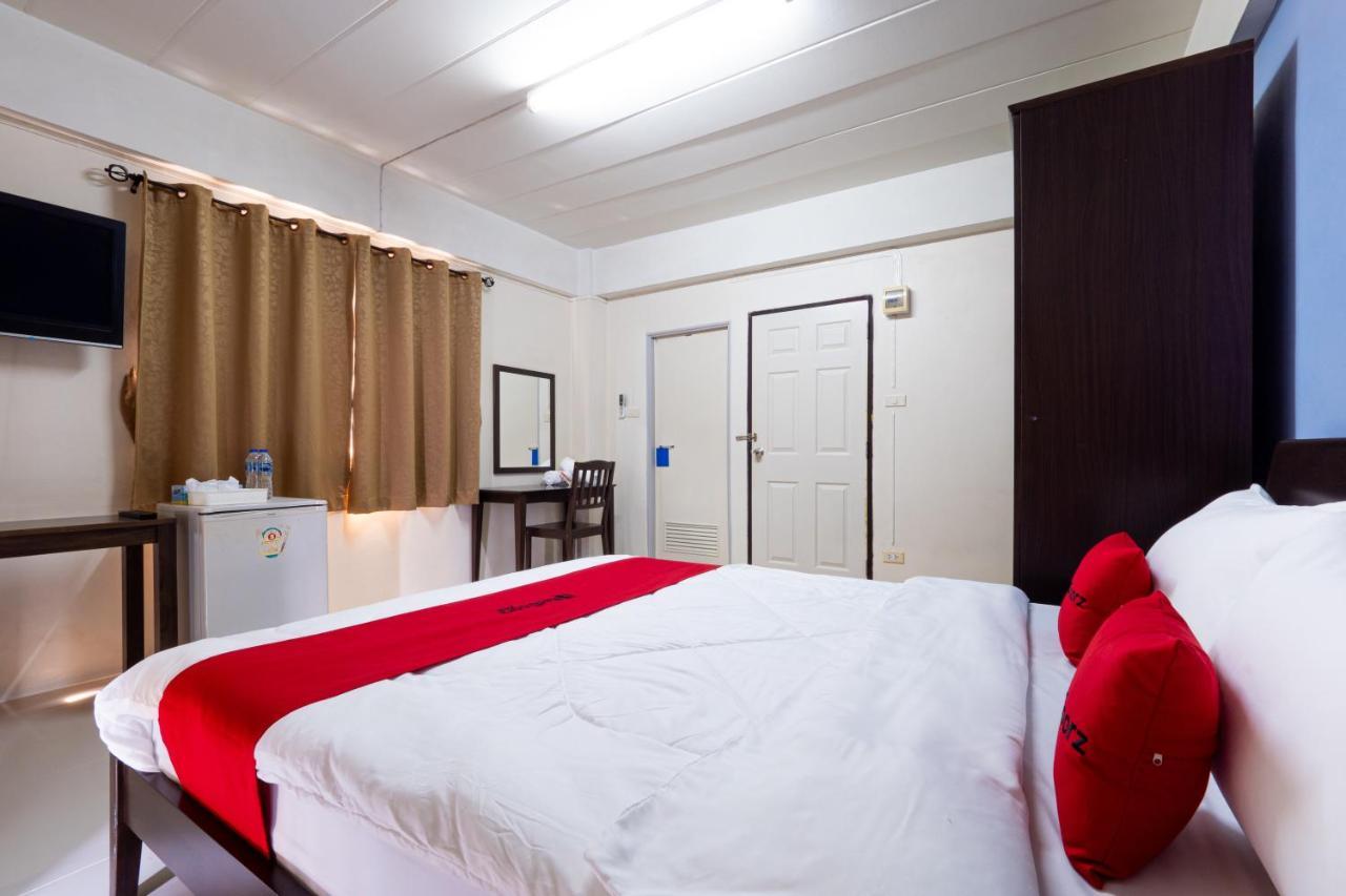 Si Fah At Bangsaen Hotel Ban Rong Khoei 外观 照片