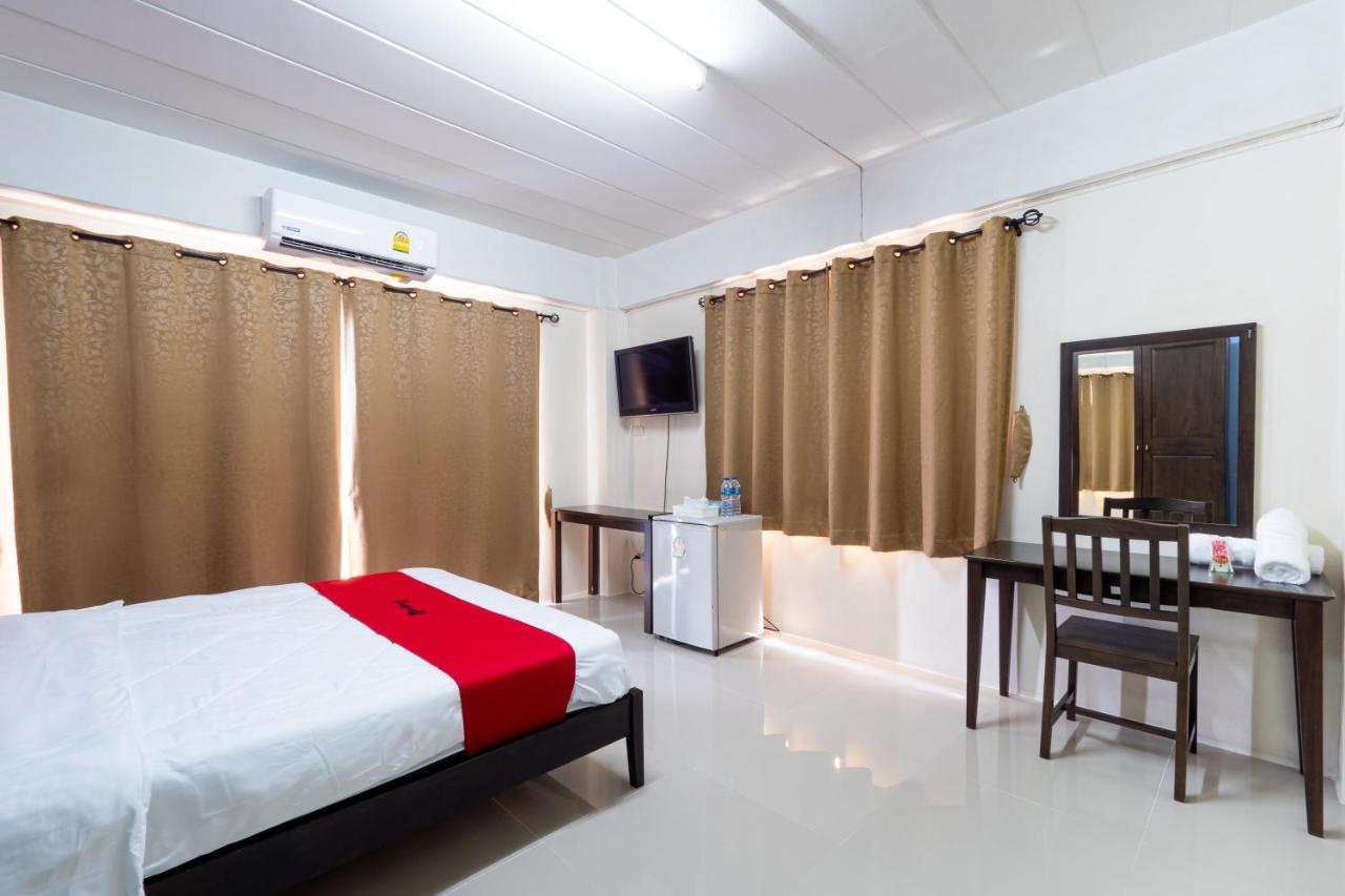 Si Fah At Bangsaen Hotel Ban Rong Khoei 外观 照片