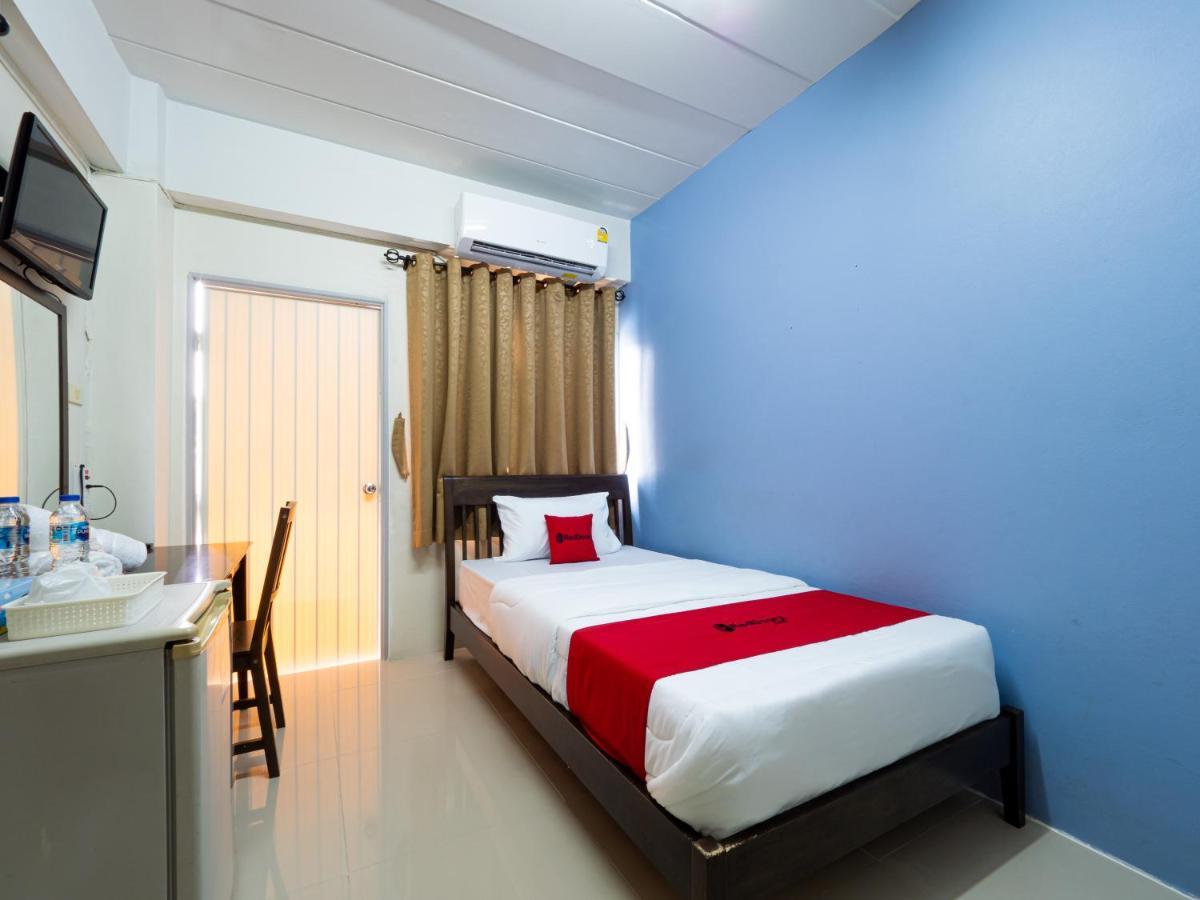 Si Fah At Bangsaen Hotel Ban Rong Khoei 外观 照片